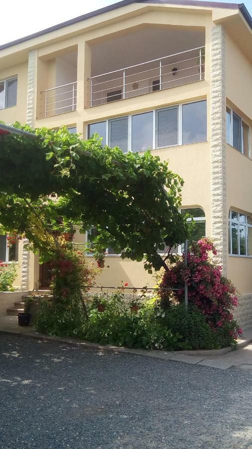 Vila Andre Două Mai Екстериор снимка