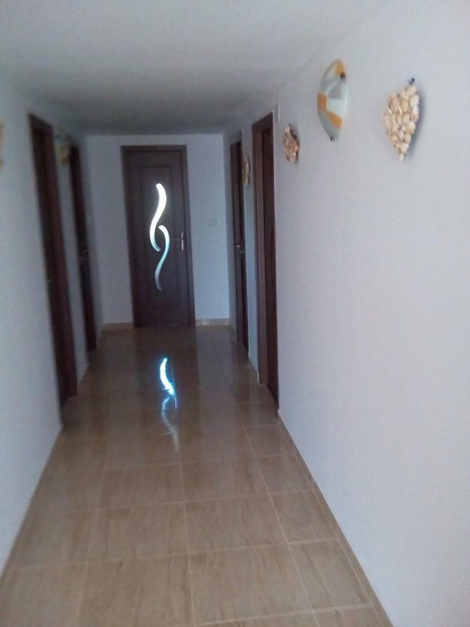 Vila Andre Două Mai Екстериор снимка